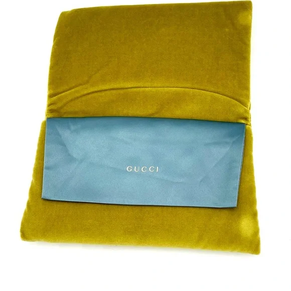 Gucci Limited Edition Velvet Pouch #840 - Picture 1 of 3
